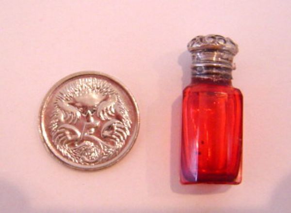 Tiny Ruby Perfume